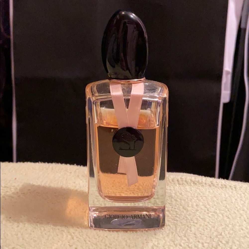 Si. Eau De Parfume